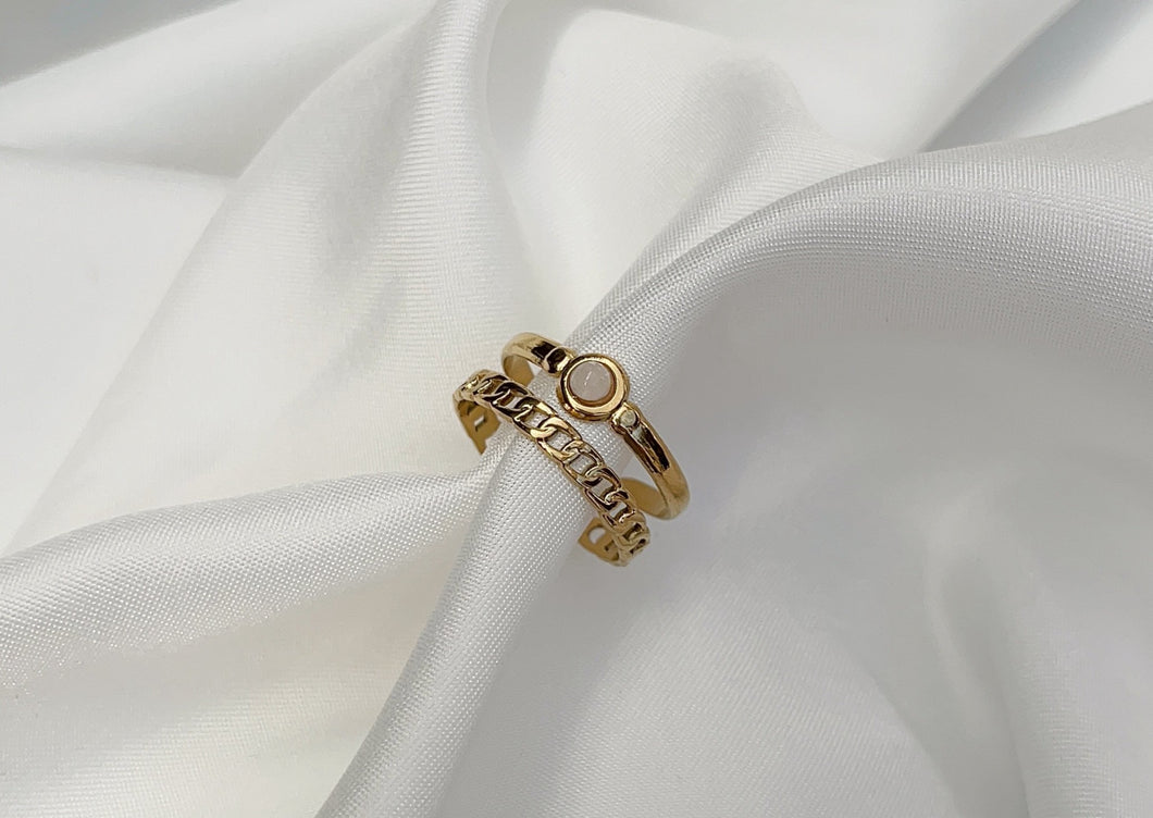 Neva White | Ring