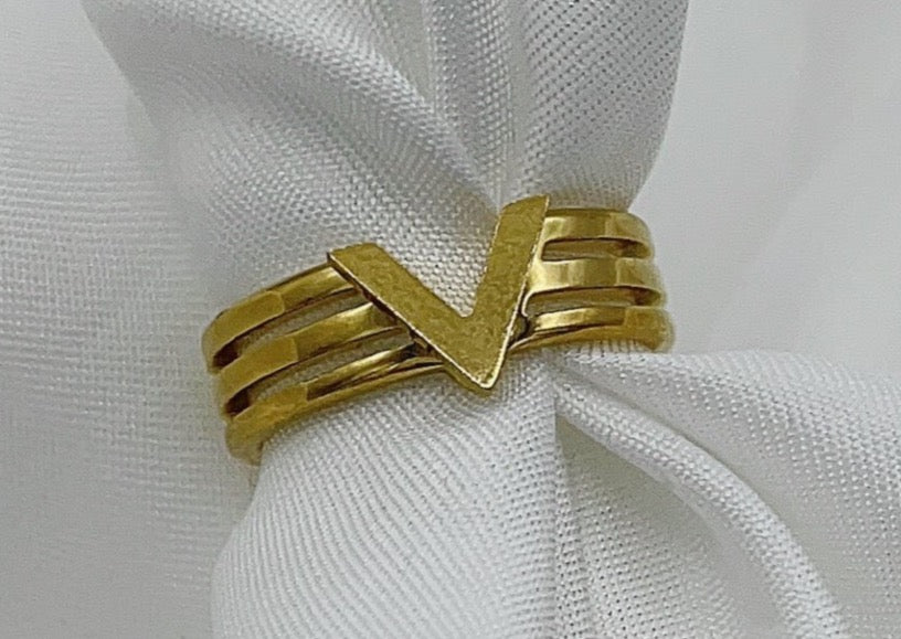 Classic V | Ring